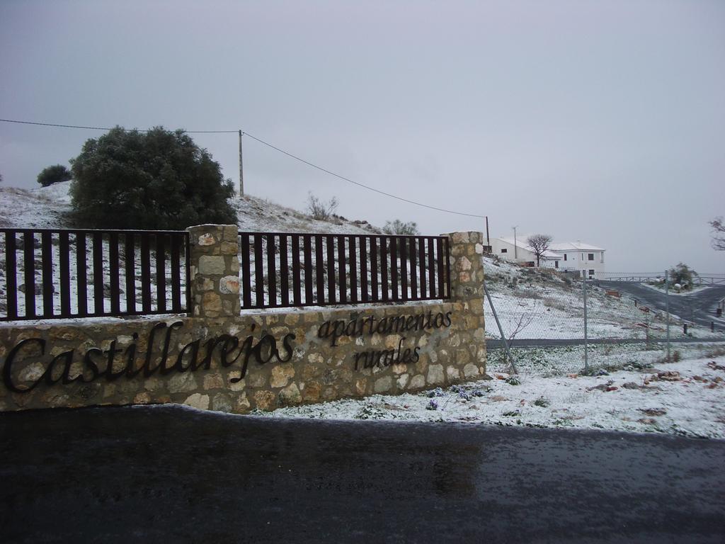 Los Castillarejos Apartamentos Rurales Luque Eksteriør bilde